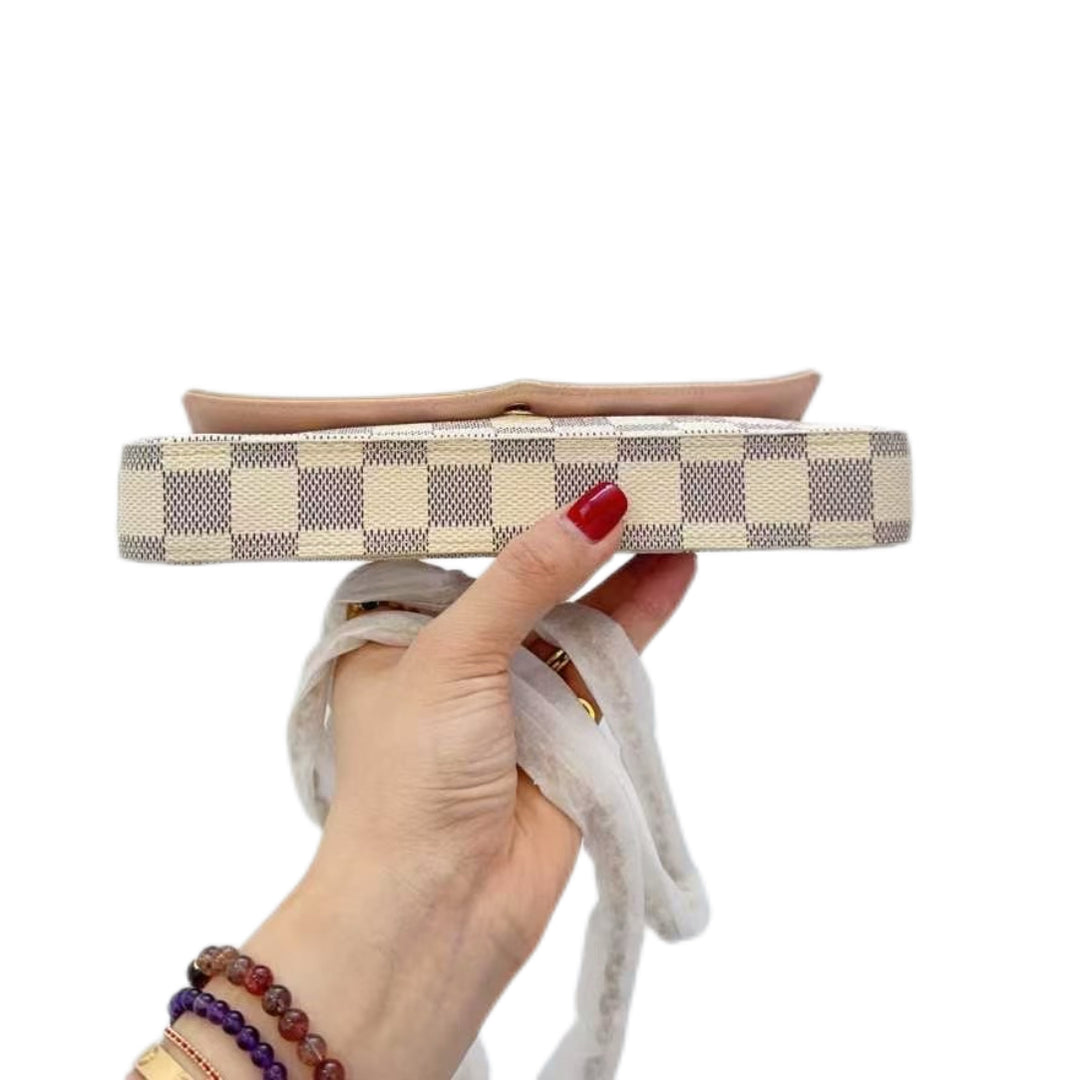 Louis Vuitton pochette felicie