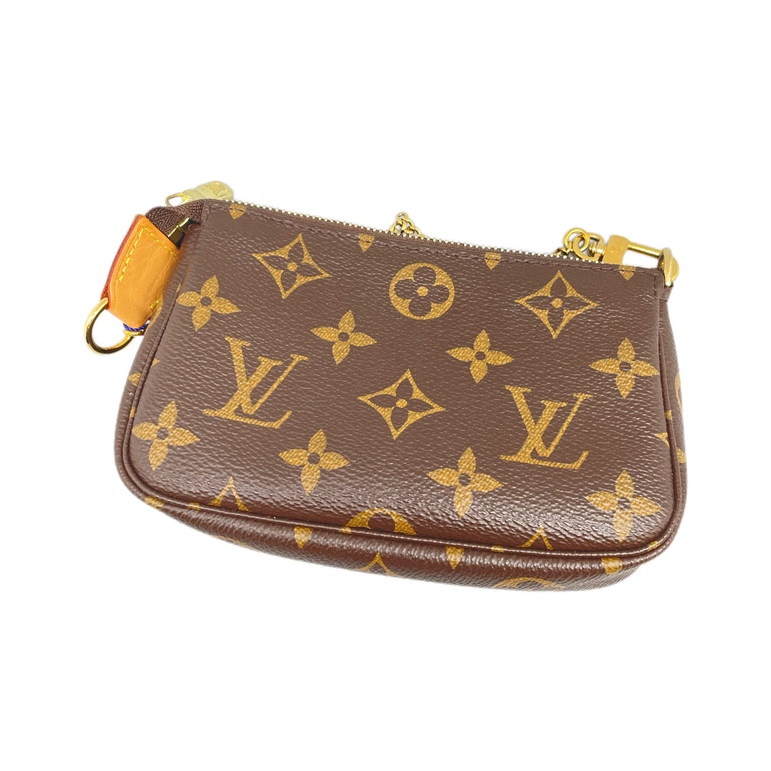 lv pochette