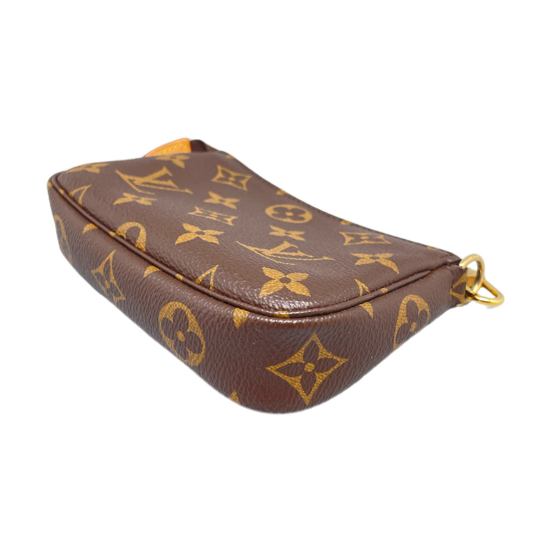 lv pochette